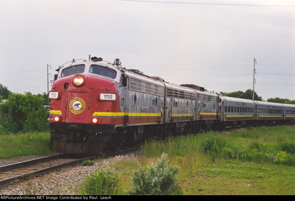 Canyon train rolls north